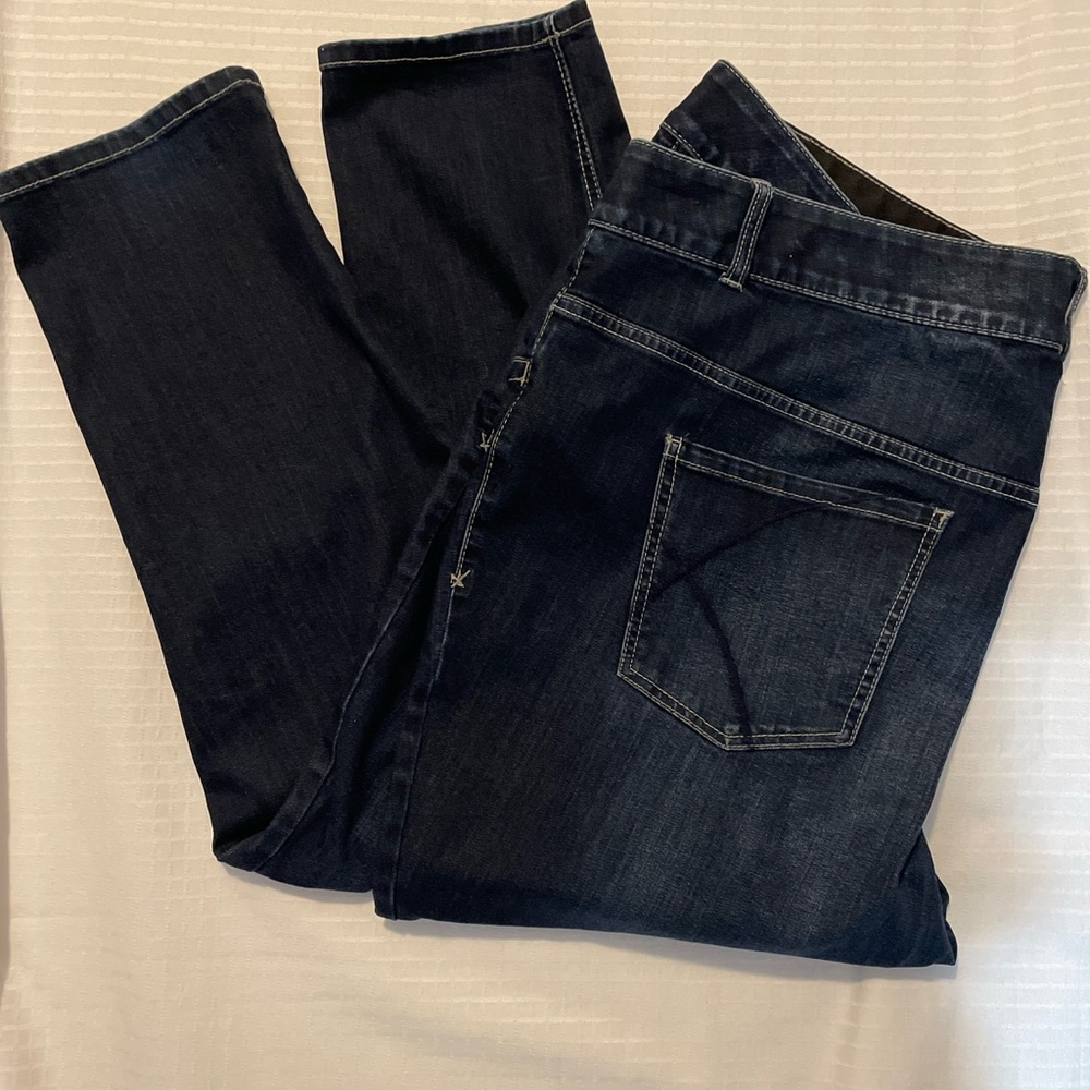Lane Bryant Jeans Size 28 Regular Straight Leg Skinny Tighter Tummy Technology.